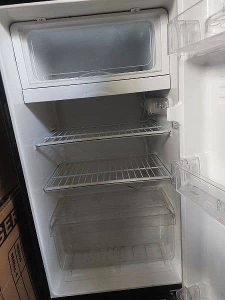 PEL Refrigerator PRL 1400 ( Single Door) 10