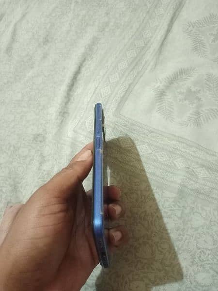 vivo y21A set and charger lush condition 6