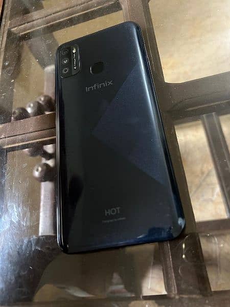 infinix hot 9 play 4gb. 64gb 9