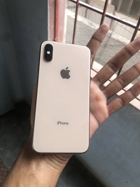 iPhone XS gold 1