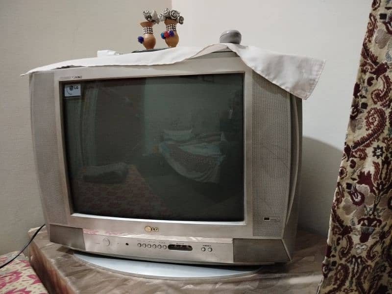 LG TV (21 inch) 0