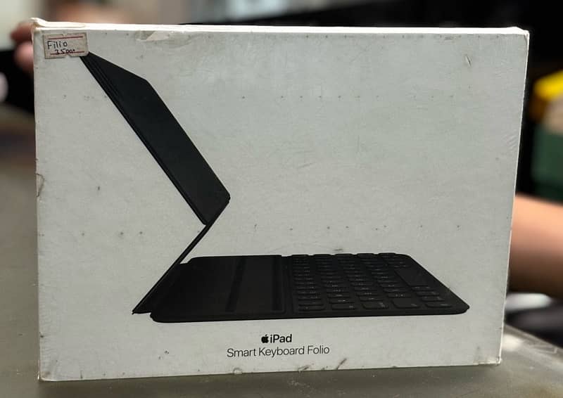 iPad Smart Keyboard Folio 0