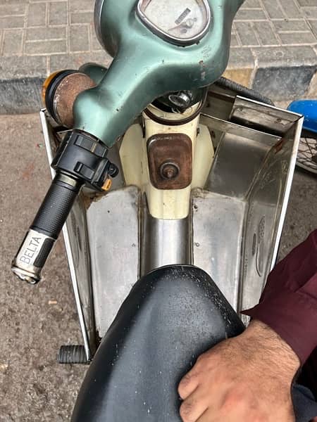 70 cc scooter 4