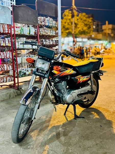 Honda CG 125 (Model 2021) 1,40,000 RS 2