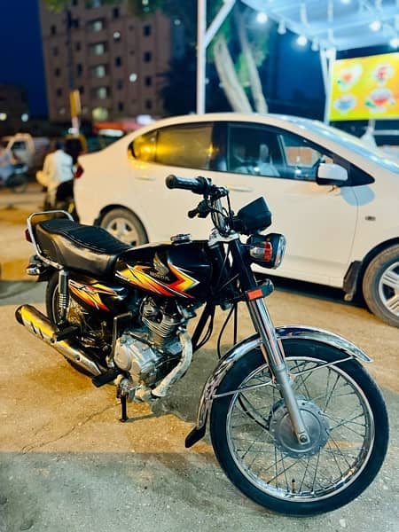 Honda CG 125 (Model 2021) 1,40,000 RS 3