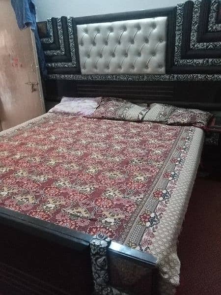 used but  fresh bed set 4