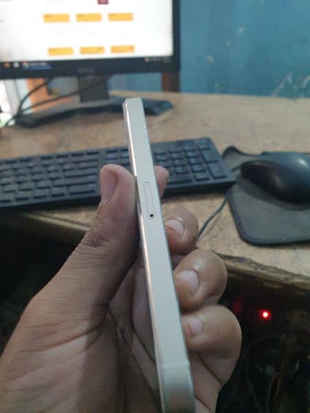 iphone 5s golden 32GB PTA approved 2