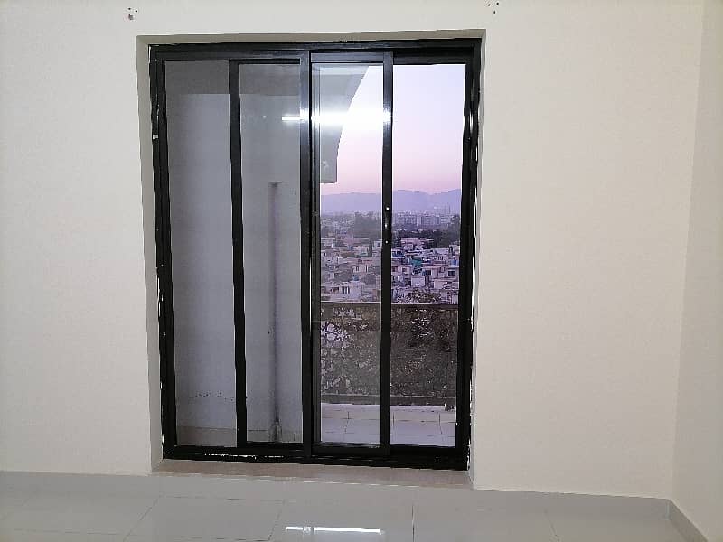 700 Square Feet Flat For rent In G-11/4 Islamabad 4
