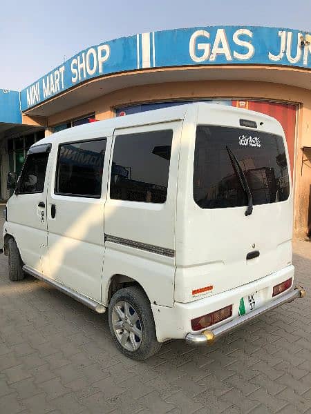 Mitsubishi Minicab Bravo 2013 3