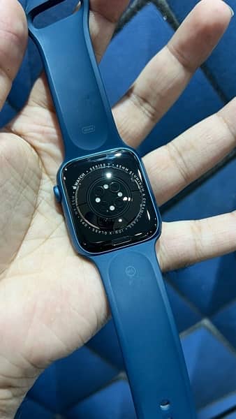 Apple Watch Series 7 94% Battery Health 3