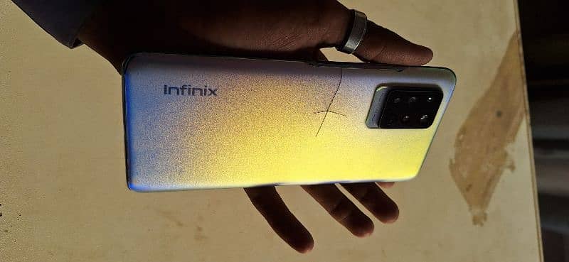 Infinix NOTE 10 PRO   8/128 box. charger available 2