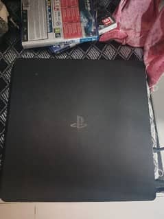 PS4 GAMING CONSOLE