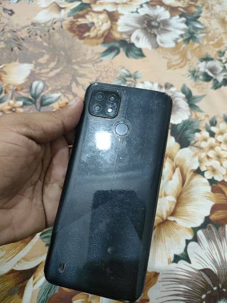 Realme C21. . . 1