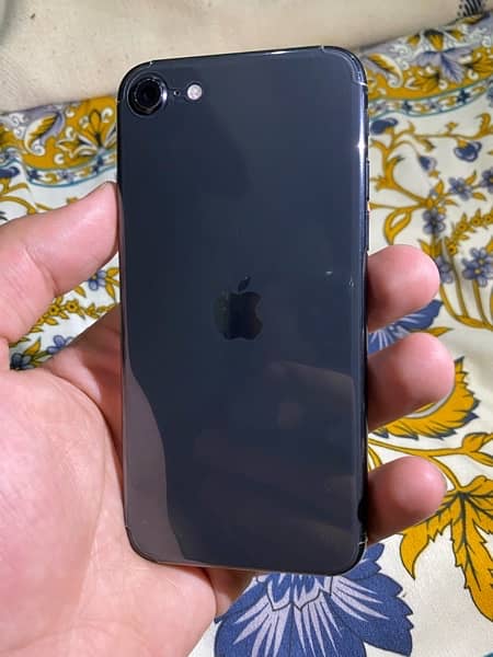 iPhone SE 2020 8