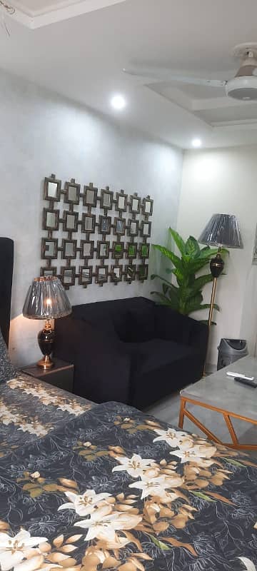 Two beds luxury apartment for rent on daily basis in bahria lahoe 10