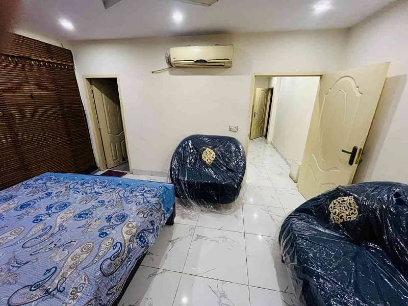 1BED STUDIO FURNISHED APORTMENT IS AVAILABLE FOR RENT IN SECTOR B BAHRIA TOWN LAHORE 1