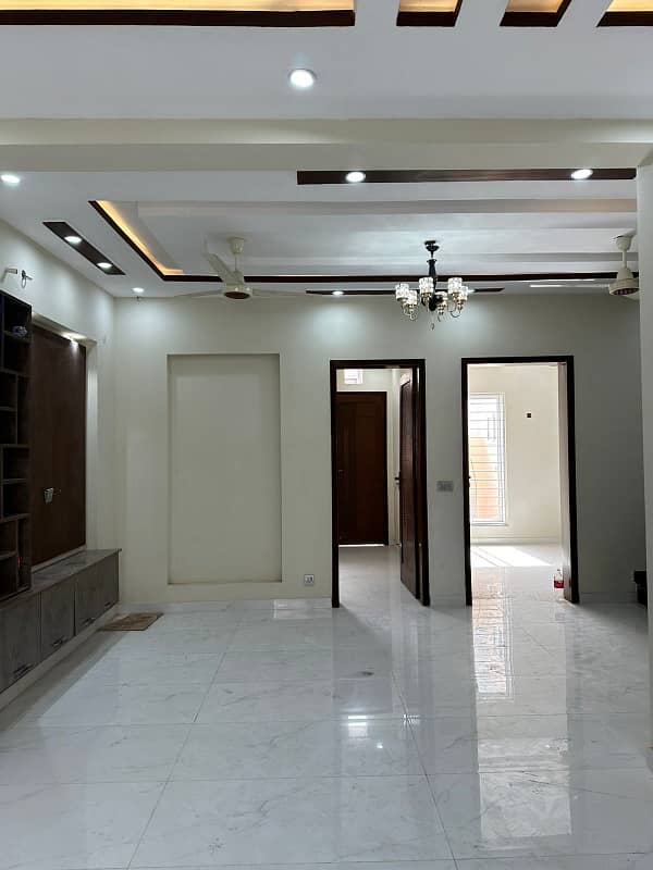 5 Marla Beautifully designed house For Sale And Direct Meeting With Owner In Park View City Lahore. 3