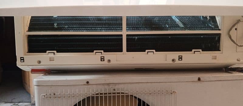 Haier Split Ac 1.5 Ton Fully working with All accessories without gas 4