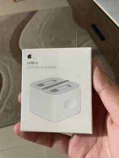 Apple 20W Fast Charger Packed