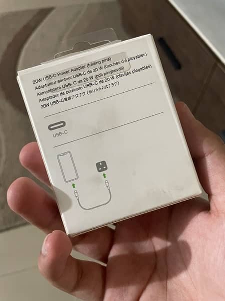 Apple 20W Fast Charger Packed 2