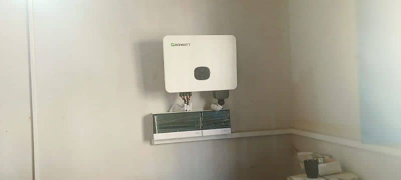 3 Kw OFF Grid Solar System Run 1 Ton AirConditioner 4