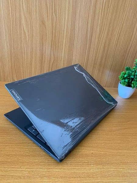 Core i5 10th gen lenovo laptop for sale almost new 2