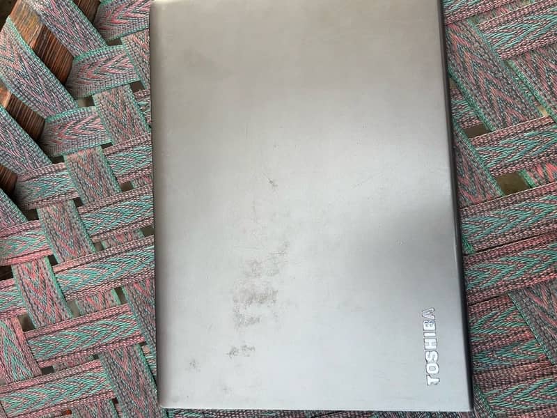 i7 4th generation 4gb Ram Laptop Toshiba 3