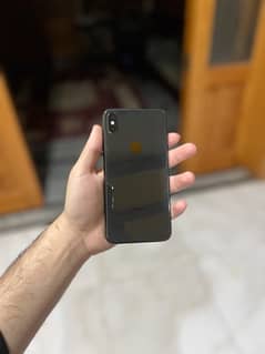 iphone xs max 2 months e-sim time 0