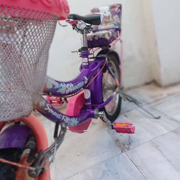 GIRLS BIKE WITH PINK COLOUR 1