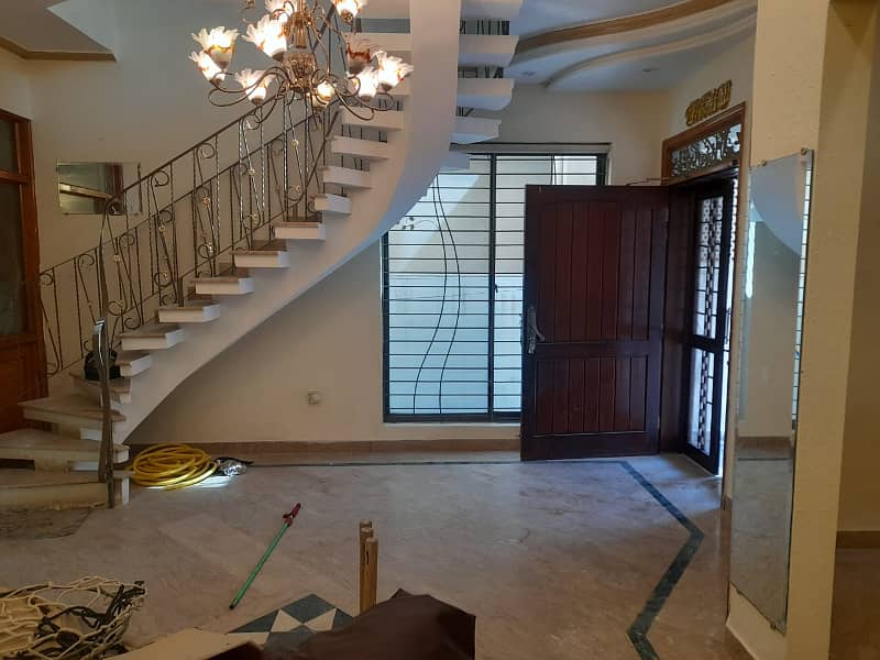 5 Marla Beautiful House Available in XX Block Phase 3 DHA Lahore 2