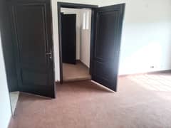 1 Kanal Upper Portion House with Separate Gate Available for Rent in Z Block Phase 3 DHA Lahore