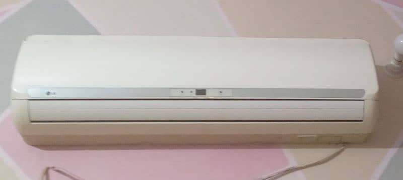 Used 1.5 ton LG Air Conditioner 0