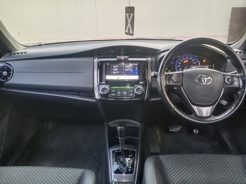 Toyota Corolla Axio 2017 9