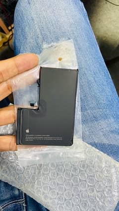 iphone 14 pro max original battery 100% health