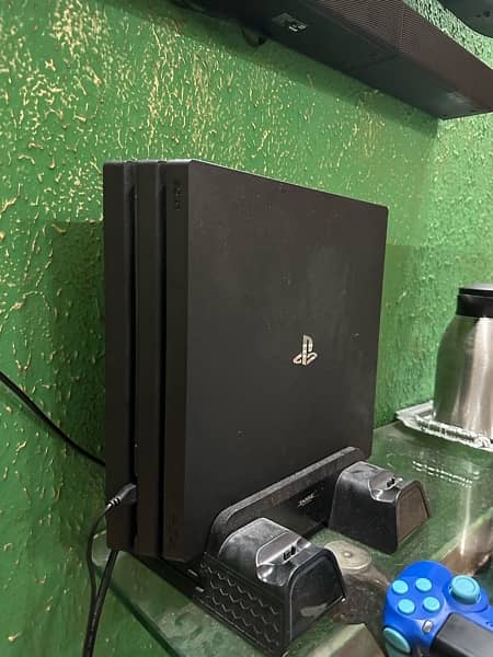 ps4 pro 1 tb 1