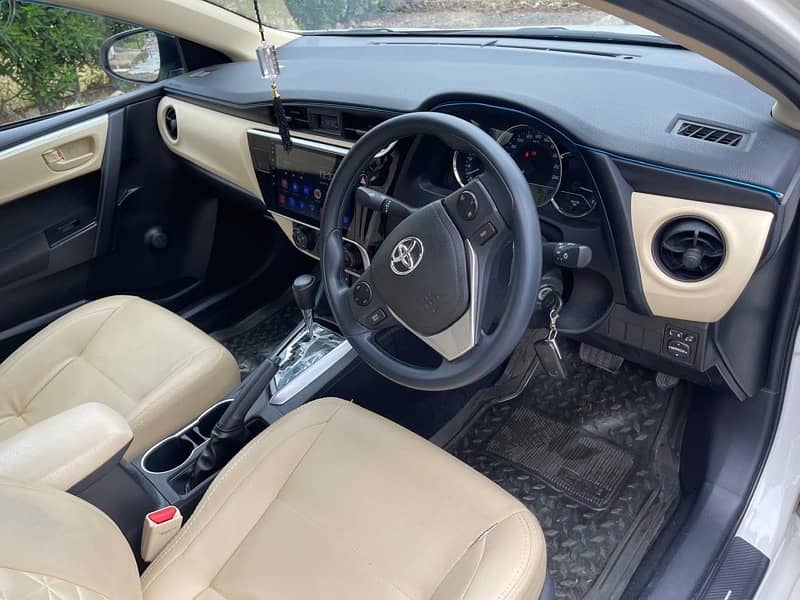 Toyota Corolla XLI AUTOMATIC 2019 5