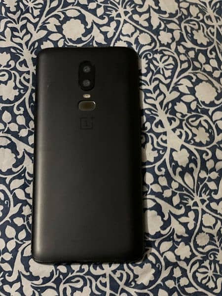 one plus 6 phone urgent for sale 9