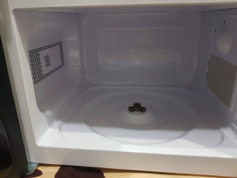 Haier microwave oven brand new 6