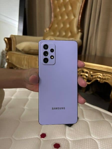 Samsung galaxy A72 purple 8/128 slightly used 0