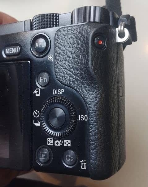 SONY A6000 CAMERA WITH 16-50mm KIT LENSE 3