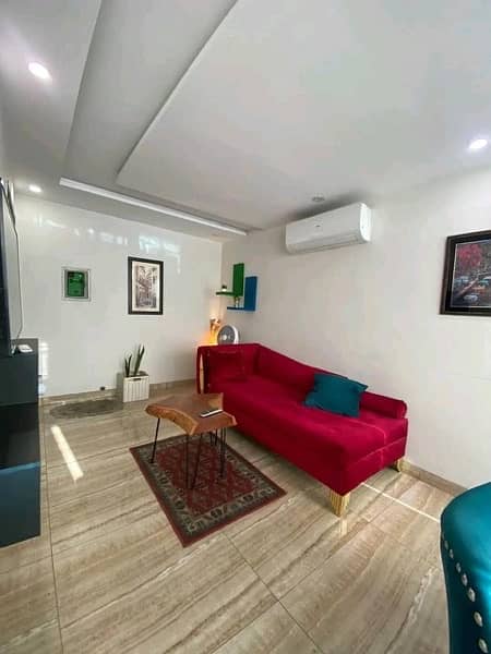 One bedroom VIP apartment for rent short time(2to3hrs) in bahria town 4