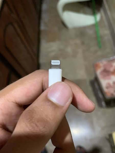 Apple Lightning to 3.5mm Connector Orignal 3