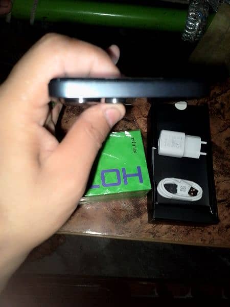 Infinix 8 128 10 by 10 condition 03214200596 2