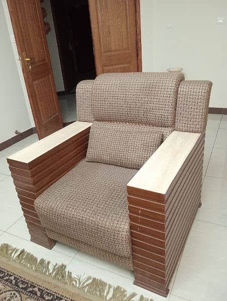 5 seater sofa set for sell 1