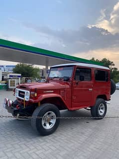 Toyota FJ Cruiser 1984