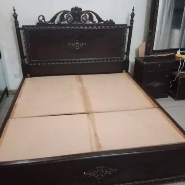 wooden king bed 3