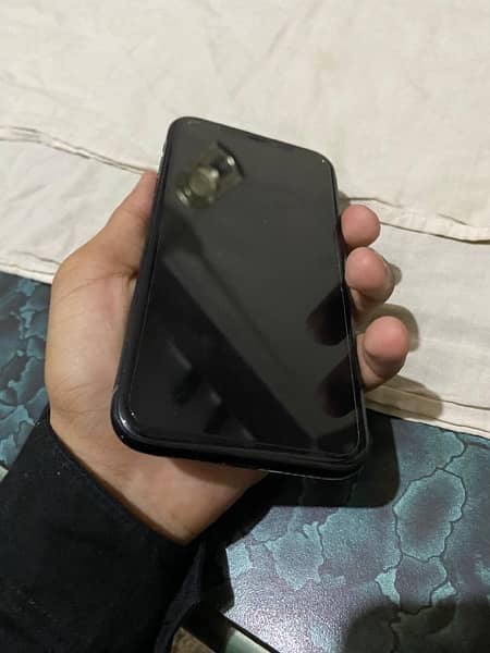 iphone xr nonpta 10/10 condition bettery halth 85 1