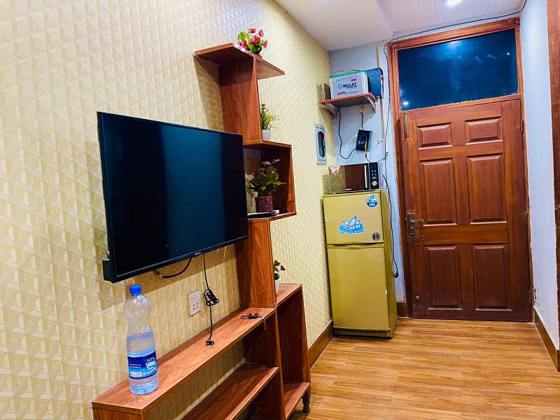 Studio Fully Furnished Flat For Sale In Block H-3 Johar Town Lahore 6