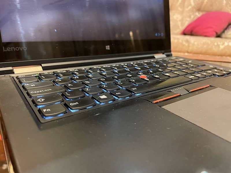 Lenovo Thinkpad Yoga X260 8/256 4