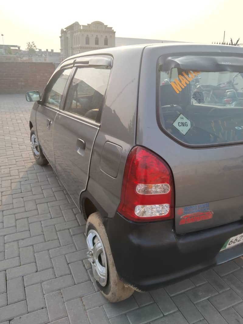 Suzuki Alto 2011 4